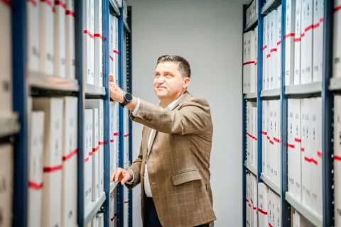 El número de habitantes en Roquetas de Mar se incrementa en 2861 personas durante el año 2023