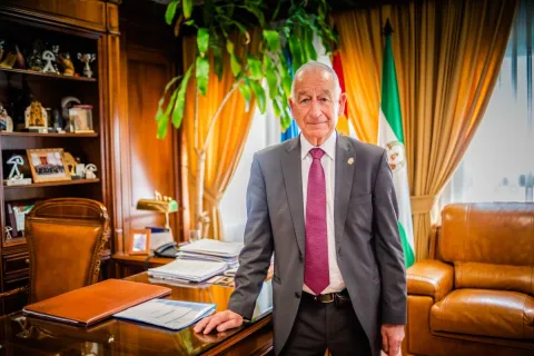 Gabriel Amat Ayllón